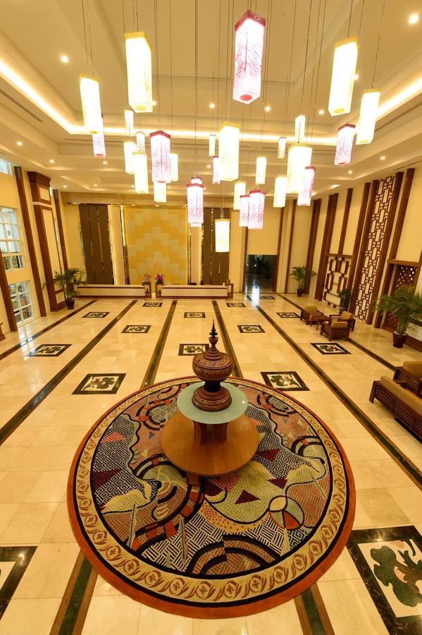 格兰德ace酒店 Naypyidaw 外观 照片